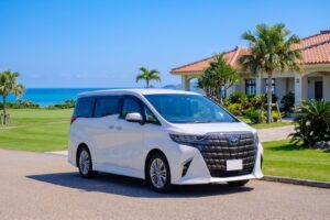 ゴルフ旅行に最適な沖縄のアルファード40系レンタカー